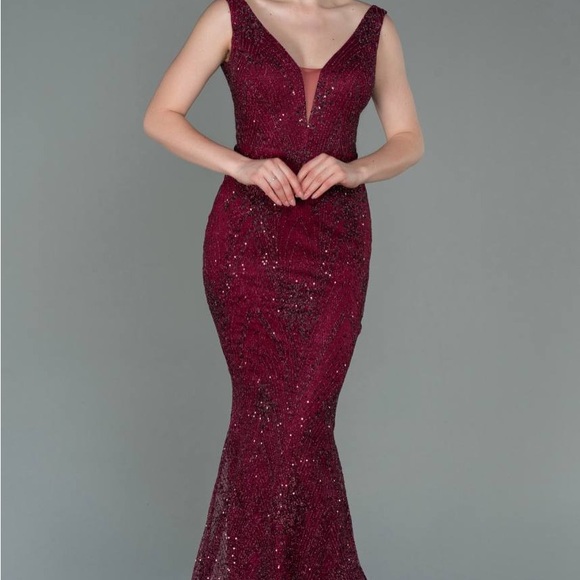 Dresses for anything - Picture 2 of 3